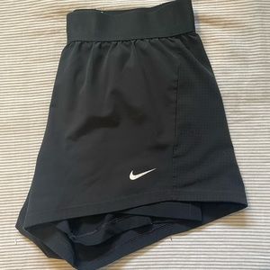 Nike short
